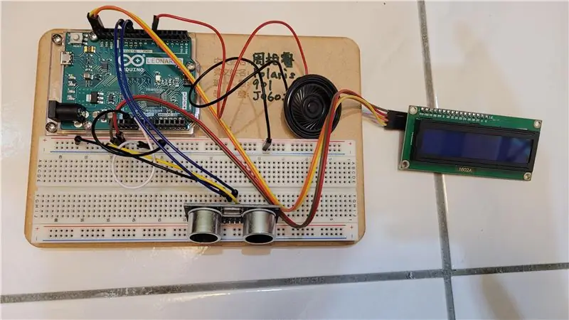 Conectați motoarele la controlerul PIC, controlerul RC Tune Fine