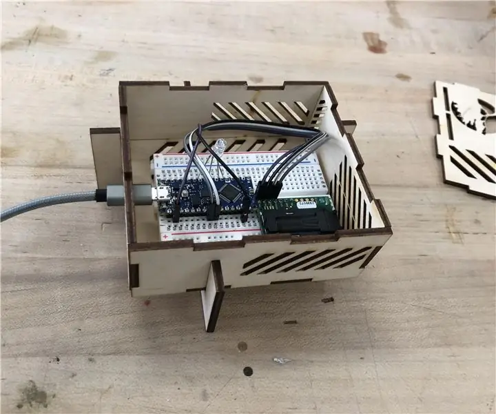 ALIMENTACIÓ MINI MULTIVOLTAGE PORTÀTIL AMB USB, LLANTERNA, TESTADOR DE COMPONENTS I CARREGADOR INTEGRAT: 6 passos