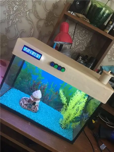 Aquariendesign mit automatischer Steuerung grundlegender Parameter