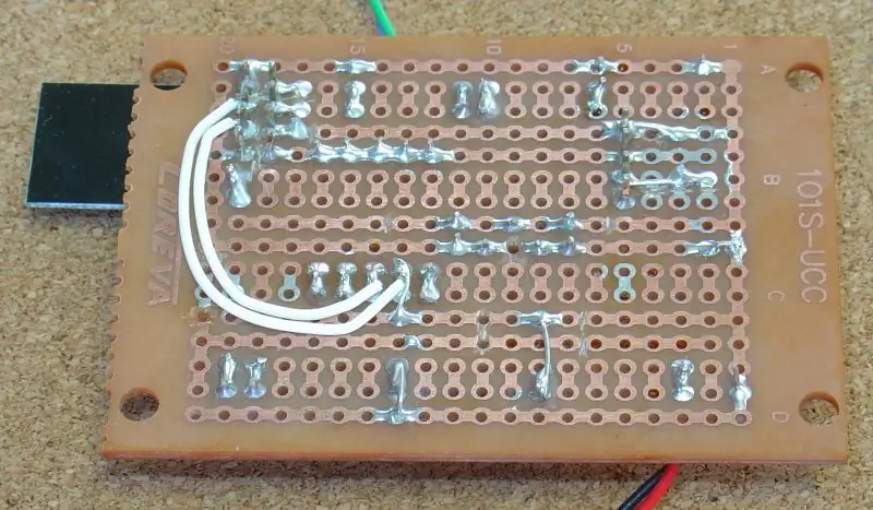 Transmitter.hex ናሙና ፋይልን በመገምገም ላይ