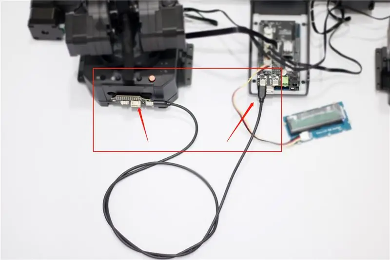 Ikonekta ang COM ng UArm Swift Pro: Gumamit ng TYPE-C Cord upang ikonekta ang UArm Swift Pro at Control Board