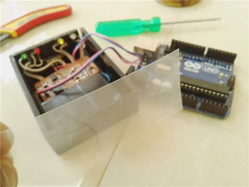 Meletakkan Arduino