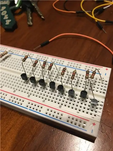 Pas 1: Connexió dels transistors