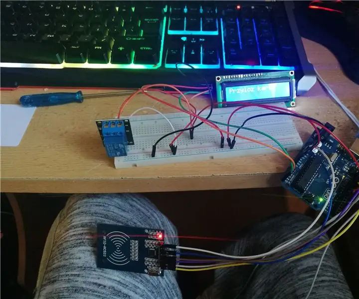 RFID Arduino Uno relé kapcsoló, I2C kijelzővel: 4 lépés