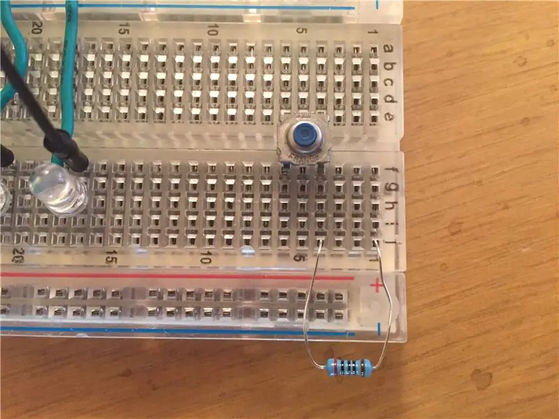 Hubungkan Resistor Hingga Tombol