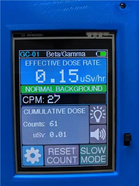 DIY Geiger Counter s ESP8266 a dotykovým displejem