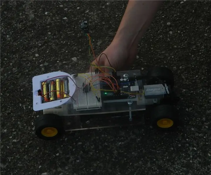 Car Remote Controlled Car - Arduino: 6 Hakbang