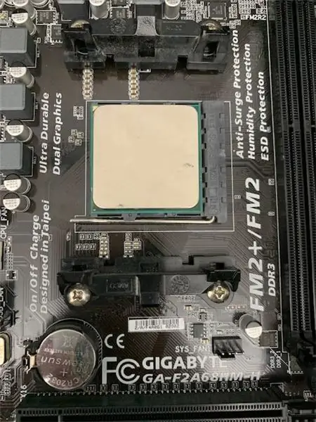 Colocando a CPU na placa-mãe