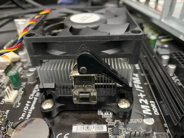 Afegir el ventilador de la CPU