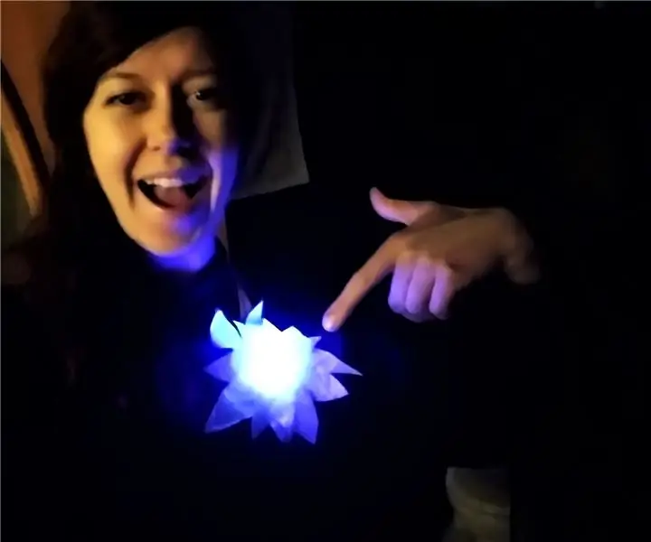 (Enkel) Light-Up Flower Pin: 6 trinn (med bilder)