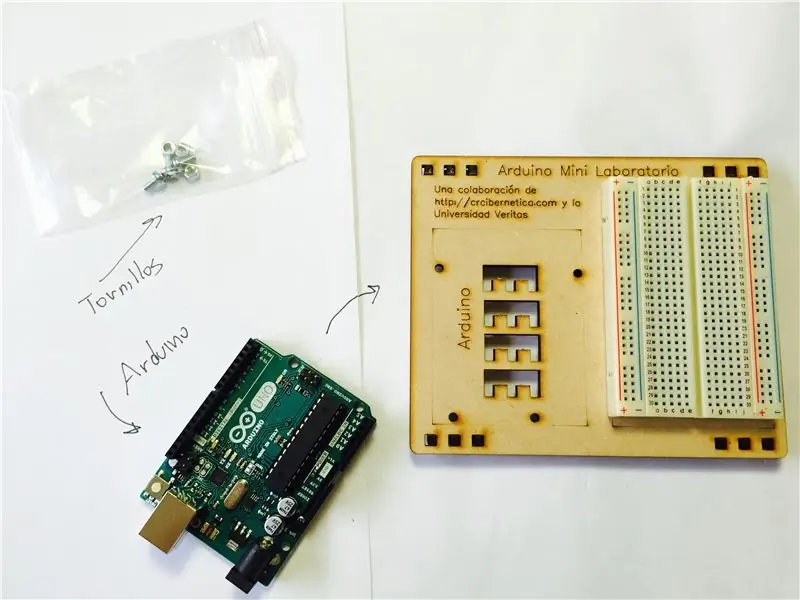 Colocar El Arduino i El Soporte