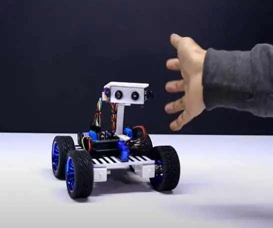 Ljudski robot koji prati Arduino Uno ispod 20 USD: 9 koraka