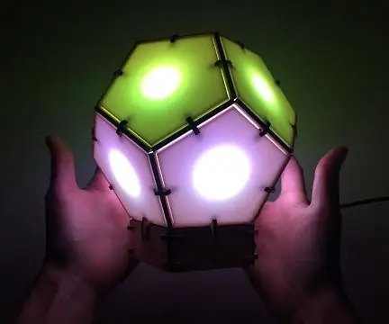 Bucky Touch: Instrumen Dodecahedron yang Menyala: 12 Langkah (dengan Gambar)