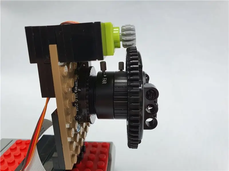 Enfoque la cámara Pi de alta calidad con Lego y un servo