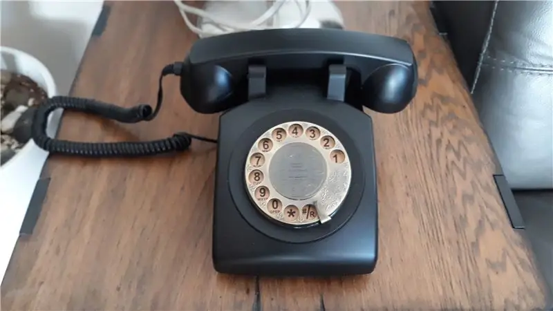 Telefon mobil cu apel rotativ în stil retro