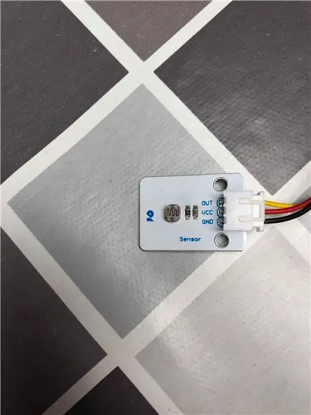 Led thiab Lub Teeb Sensor