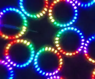 Kaleidoskopi Unazë NeoPixel: 8 hapa (me fotografi)