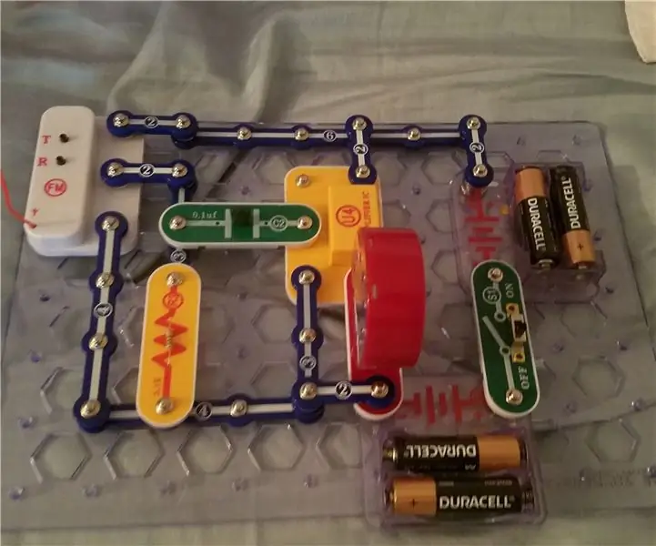 วิทยุ FM จาก Snap Circuits: 13 ขั้นตอน