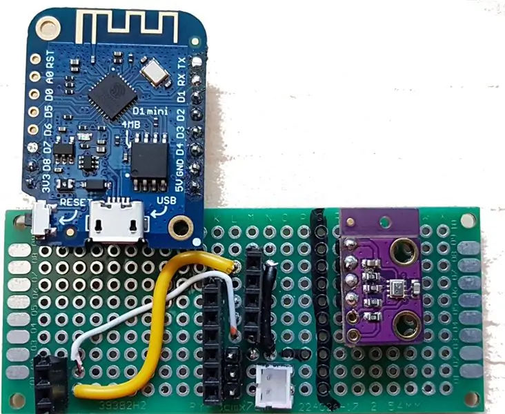 Conexiones en la placa de creación de prototipos