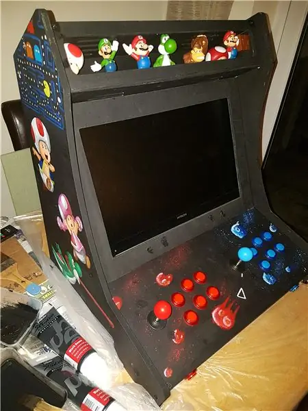 Met die hand geverfde retro-/ruimte -tema -arcade -kabinet