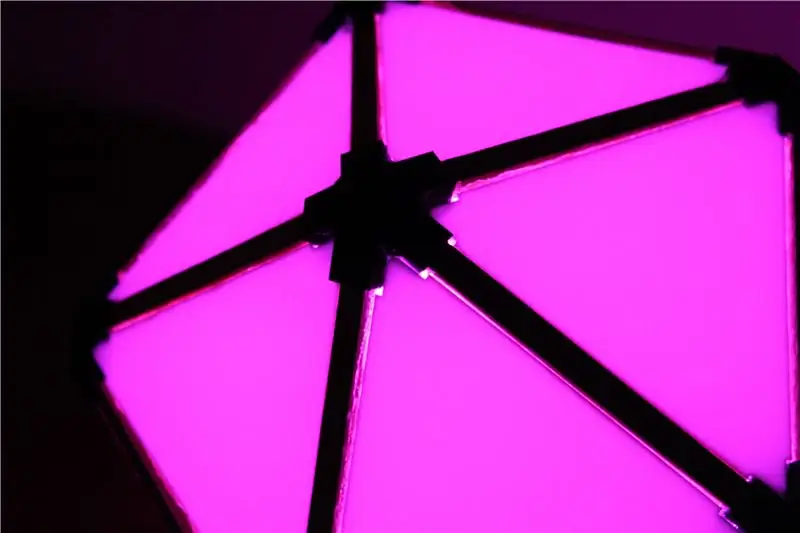 RGB Icosahedron տրամադրության լամպ