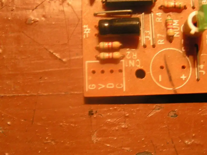 Հեռացրեք Receptor Board Plug- ը