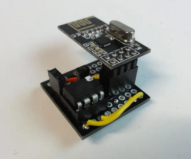 IOT123 - 5PIN ATTINY85 NRF24L01 BRICK: 4 sammu