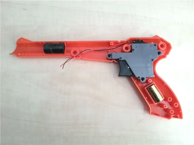 Prepareu el NES Zapper