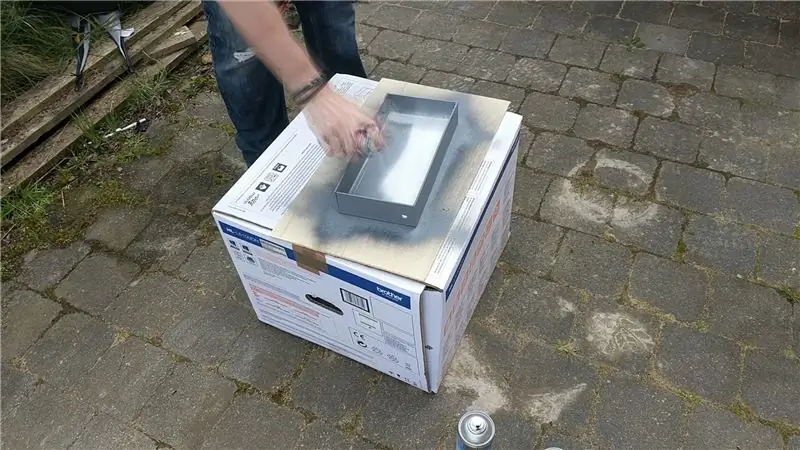 Pintar la caja trasera…