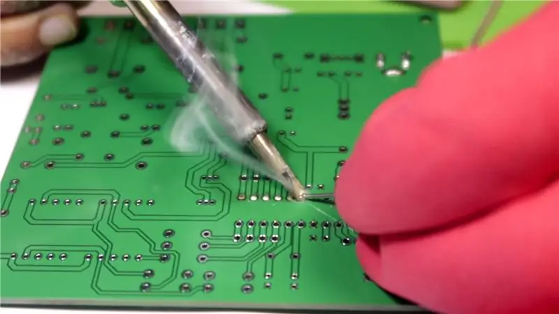 Pateri Komponen pada PCB