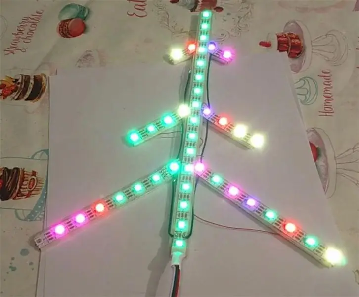 ESP8266 / Arduino RGB LED Decoració de finestra de llum de Nadal