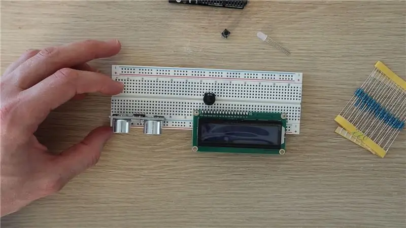 Mblidhni Komponentët mbi Breadboard