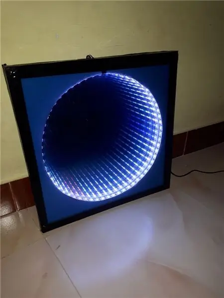 Ceas RGB Infinity cu propria aplicație BT