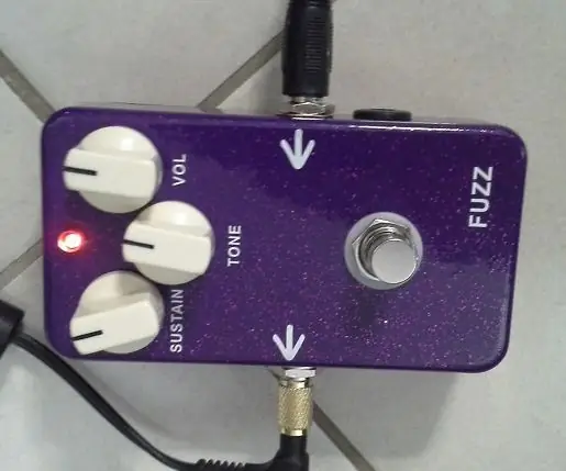 Hvordan lage FUZZ gitareffekt fra Aliexpress DIY Kit: 20 trinn (med bilder)