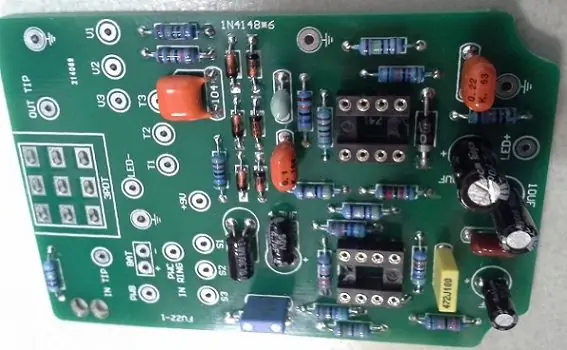 IC Qhov (Sockets)