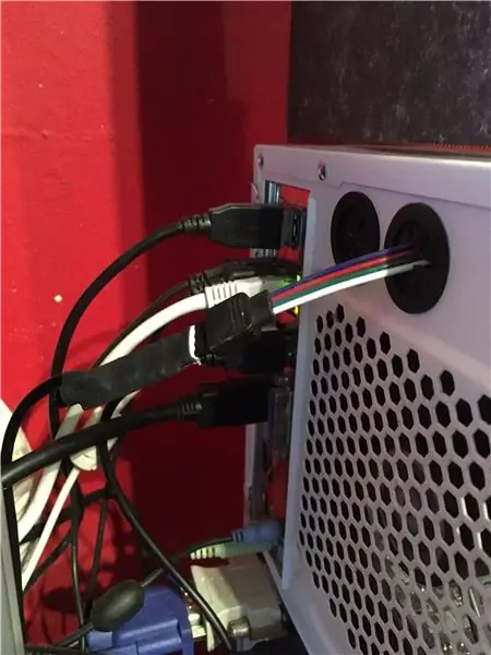 Unganisha Cable ya Usb kwa PC yako (kwa Nguvu)