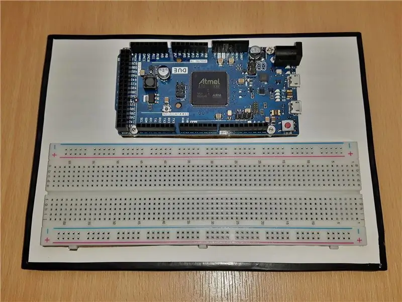 Pemegang Arduino & Papan Tempat memotong roti