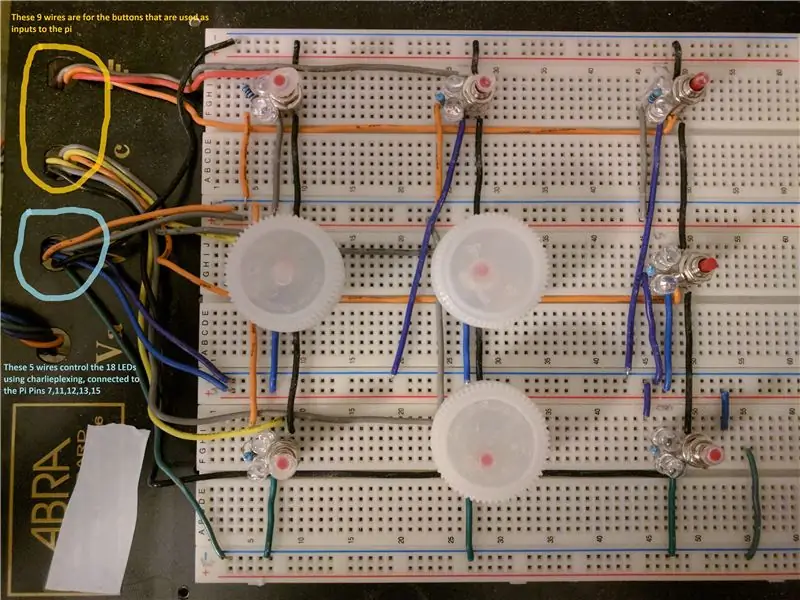 הגדר את לוח הלחם עם 18 נוריות LED