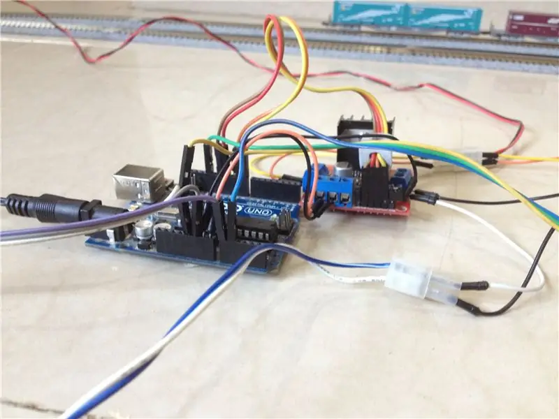 Connectez les pistes « détectées » à la carte Arduino