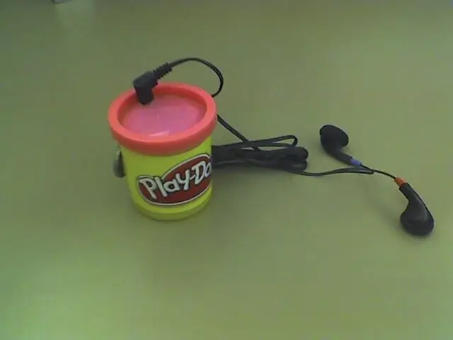 Play-dough FM-radio