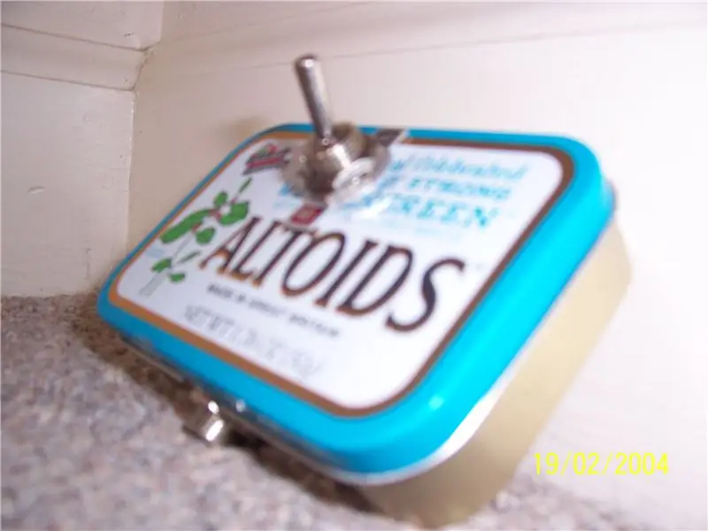 Altoids แอมป์: 11 ขั้นตอน