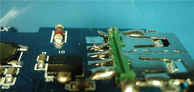 חוטים נושאי זרם הלחמה ל- PCB