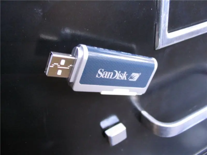 Магниттік USB картасын оқу құралы: 3 қадам