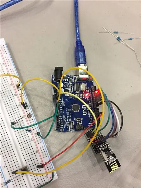 Lâmpada LED Arduino sem fio de correspondência de luz usando fotorresistor