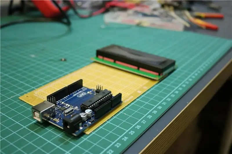 LCD, I2C, Arduino UNO e Perf Board