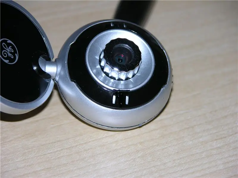 Menutupi LED Webcam