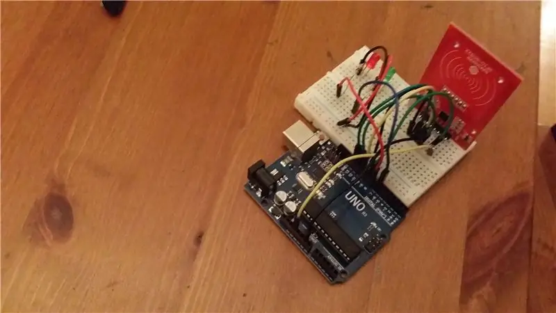 एलईडी को Arduino से कनेक्ट करें