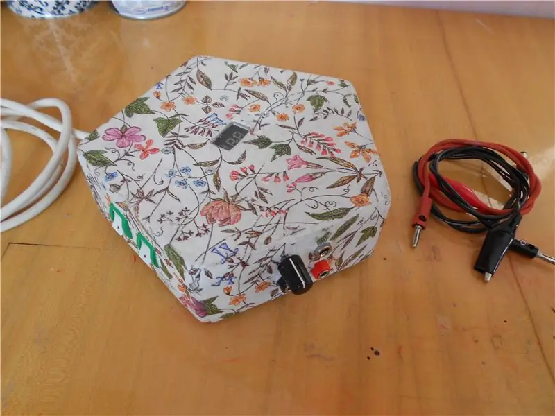 Pentagons strömförsörjning (24v)+USB -laddare med decoupage