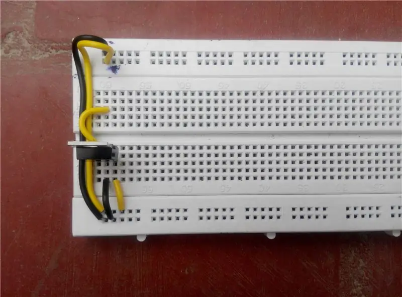 Pagkonekta sa Power Supply sa Sensor