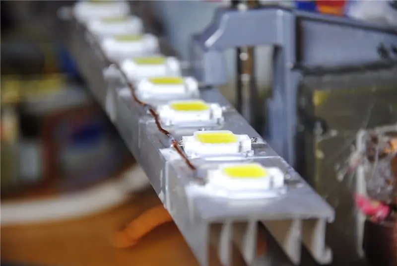 Solder Bersama-sama LED secara Paralel